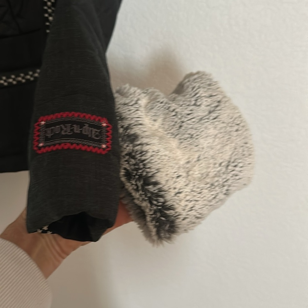 Alp-n-Rock black Courcheval faux fur jacket 2 - Picture 15 of 17